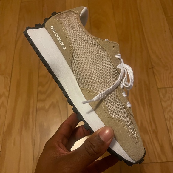 New Balance MS327ME1 Tan Metallic Silver - Picture 3 of 10